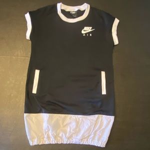 NIKE AIR Sports Wearomens Short Sleeve Dress